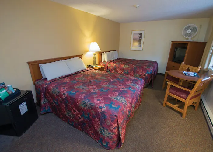 Hotel Maswik Lodge - Inside The Park